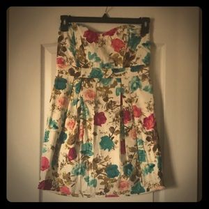 Sweetheart strapless tulip dress